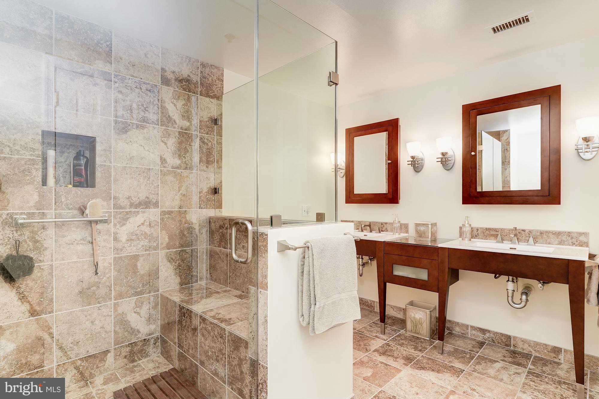 SOMERSET HOUSE 2 - Residential