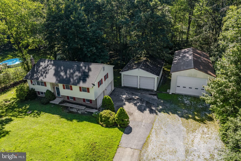 Photo of 901 Narvon Road, NARVON, PA 17555 (MLS # PALA2094420)