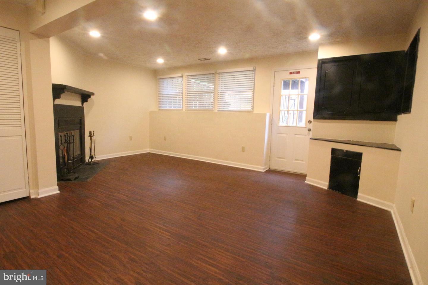 AMBERFIELD - Residential Lease