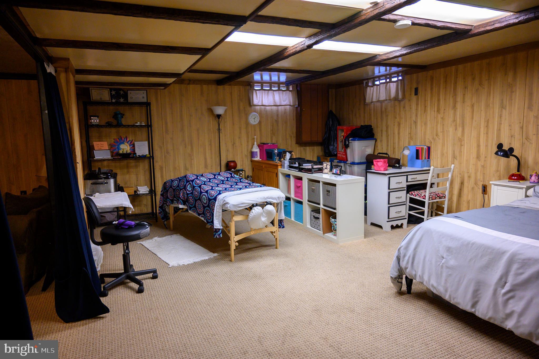 NORTH HILLS - Residential