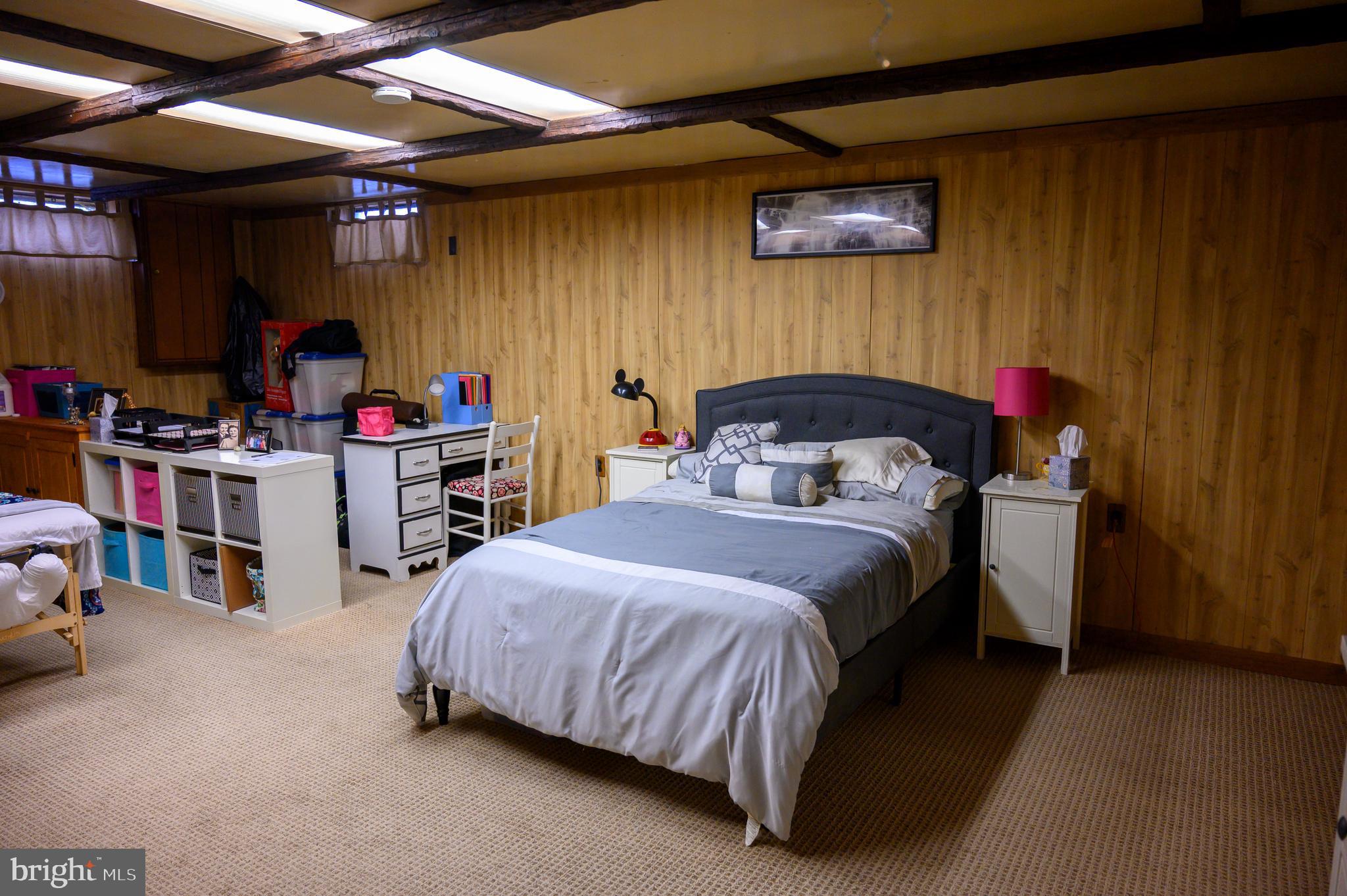 NORTH HILLS - Residential