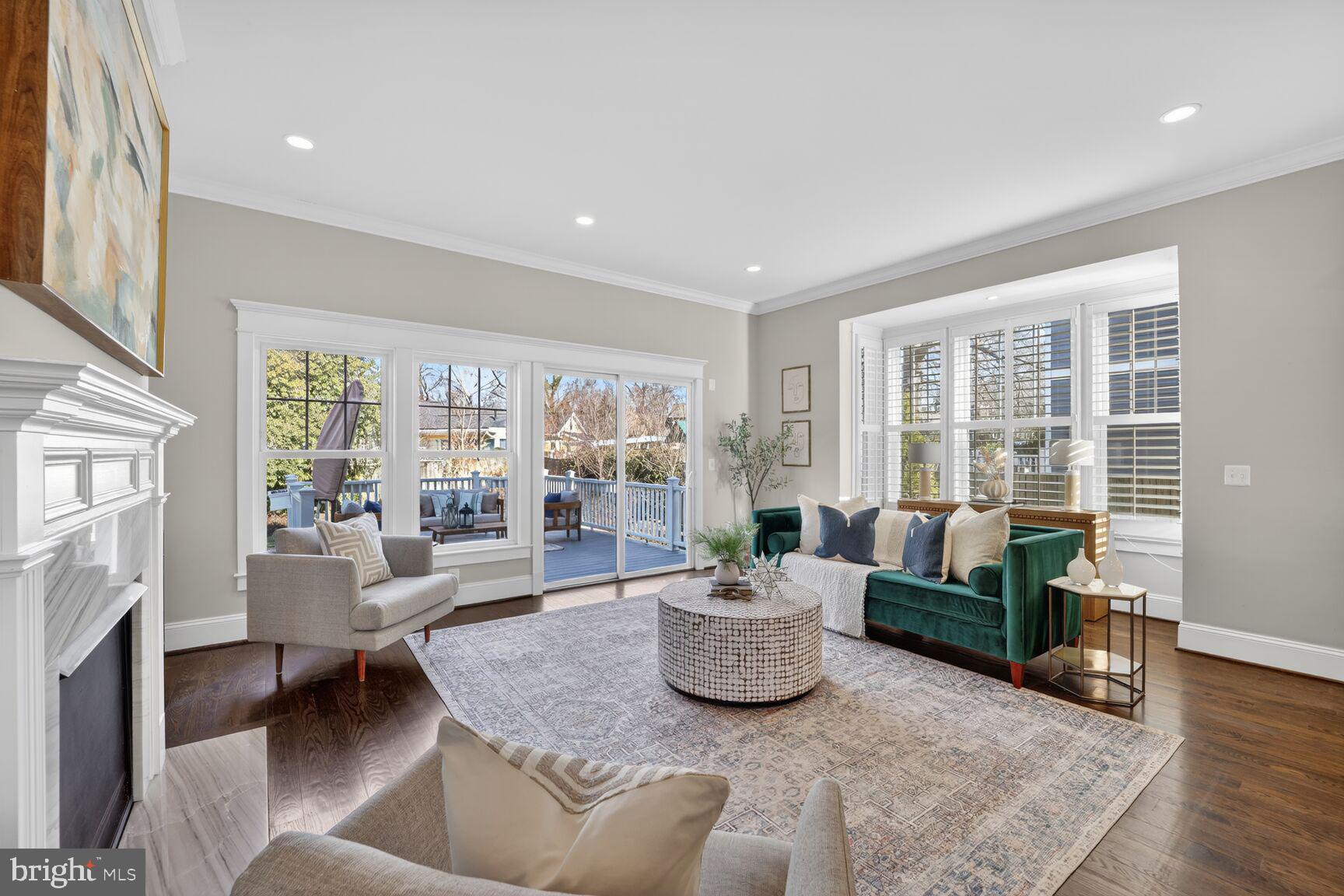 8113 WELLINGTON ROAD