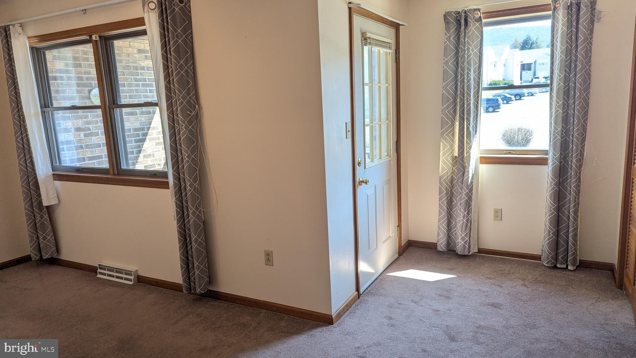 TUSSEY GREEN - Residential