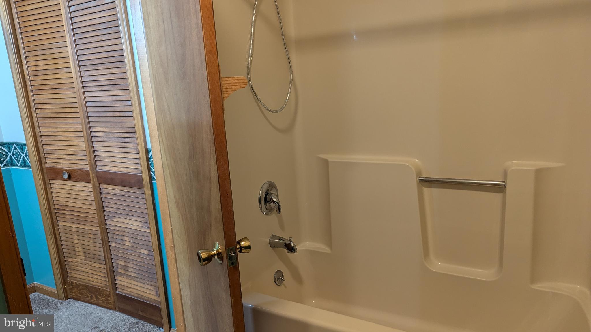 TUSSEY GREEN - Residential