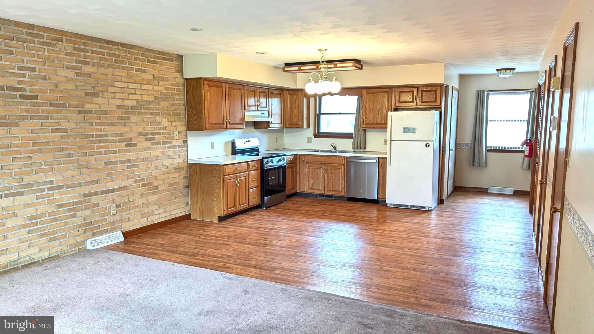 TUSSEY GREEN - Residential