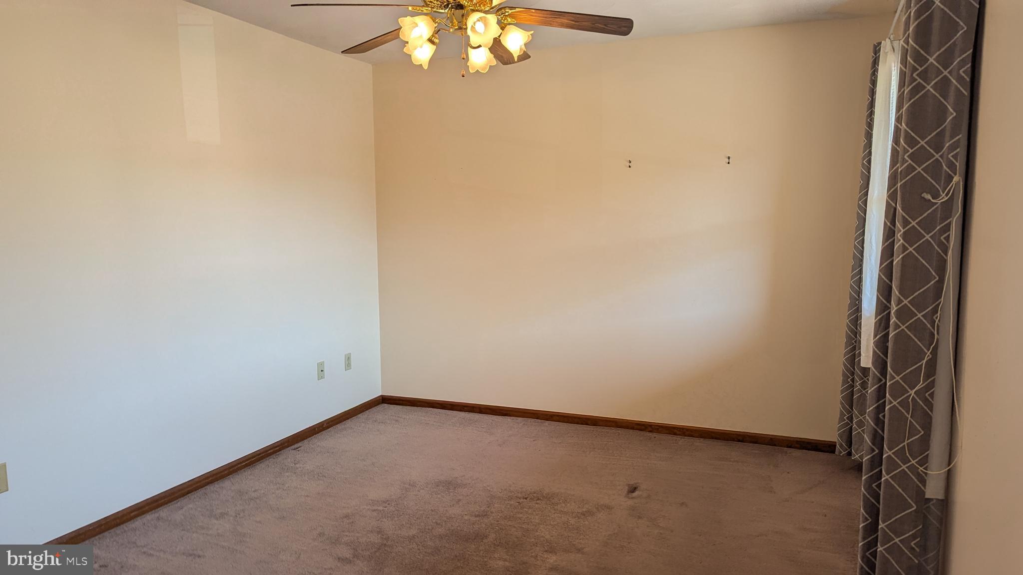 TUSSEY GREEN - Residential