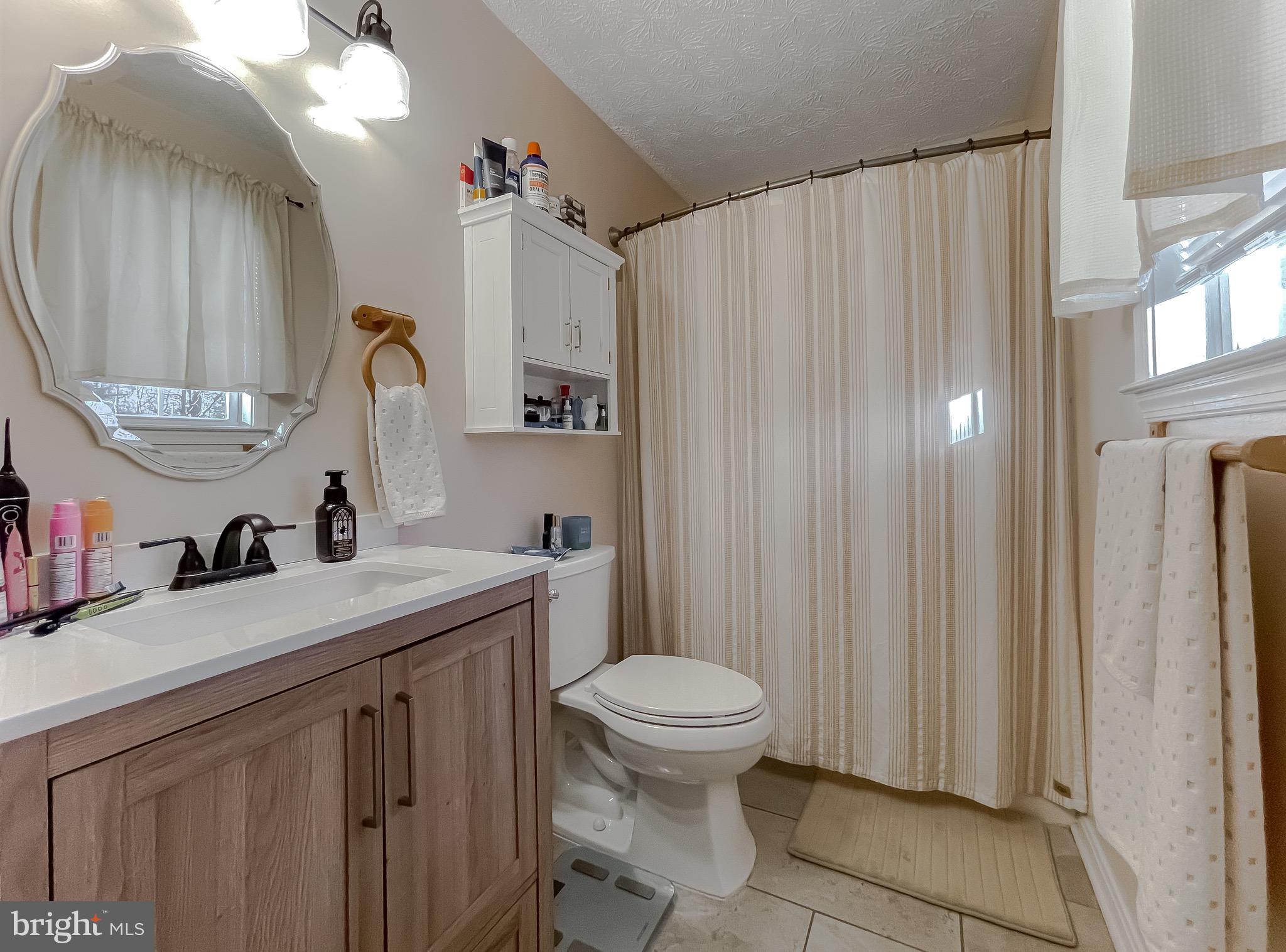 LEACHBURG - Residential Lease