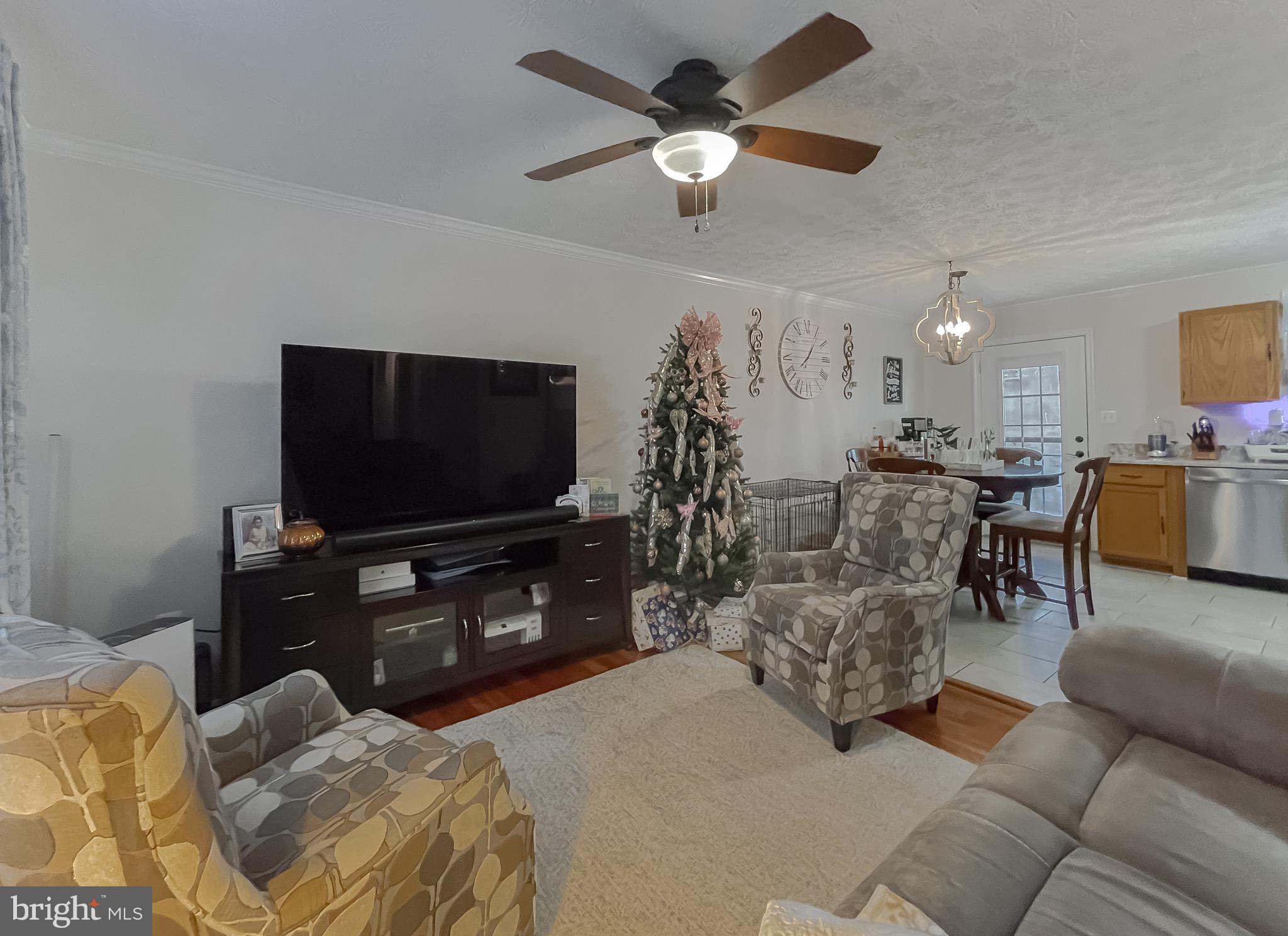 LEACHBURG - Residential Lease