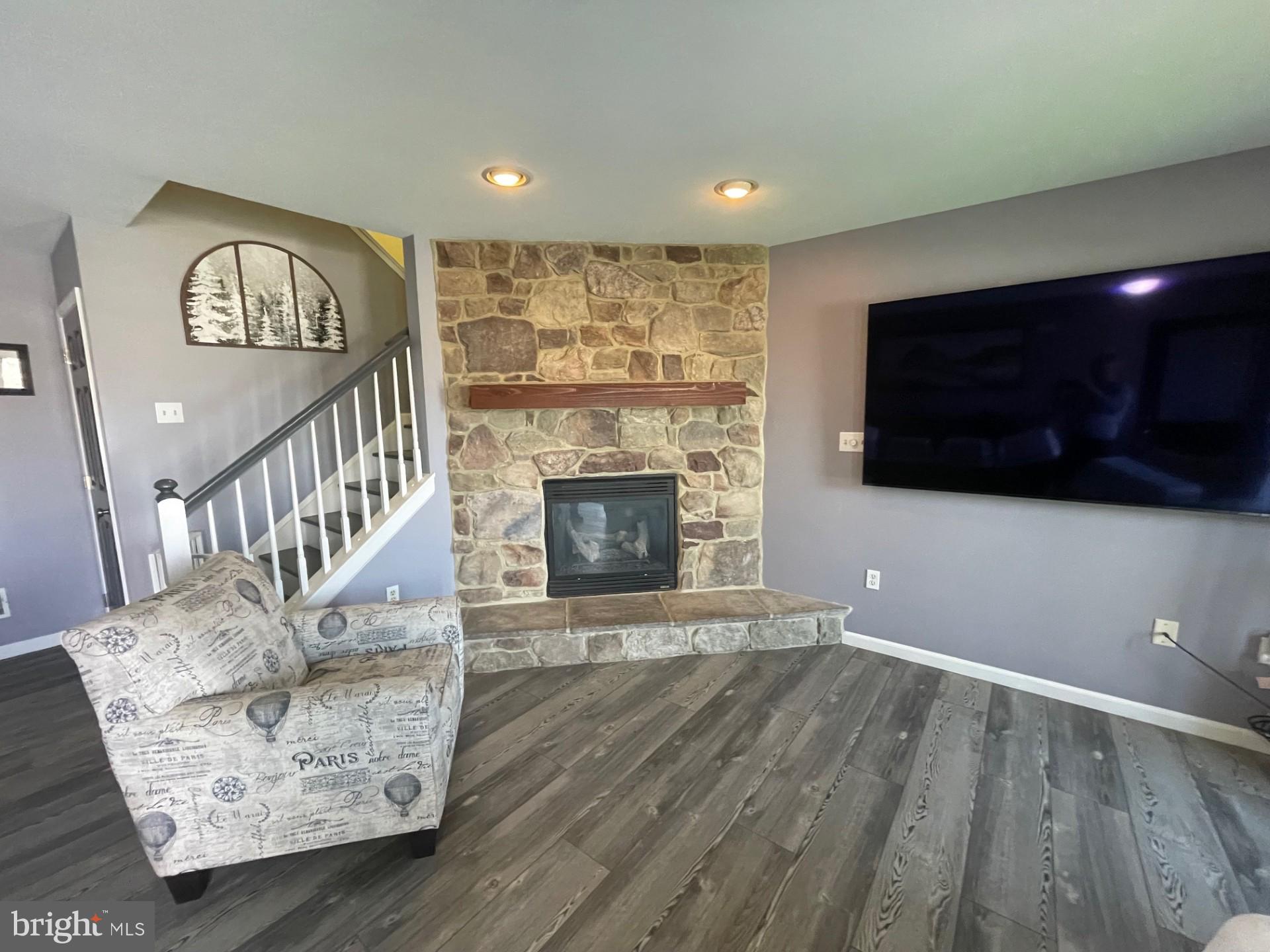 CHATHAM CREEK - Residential