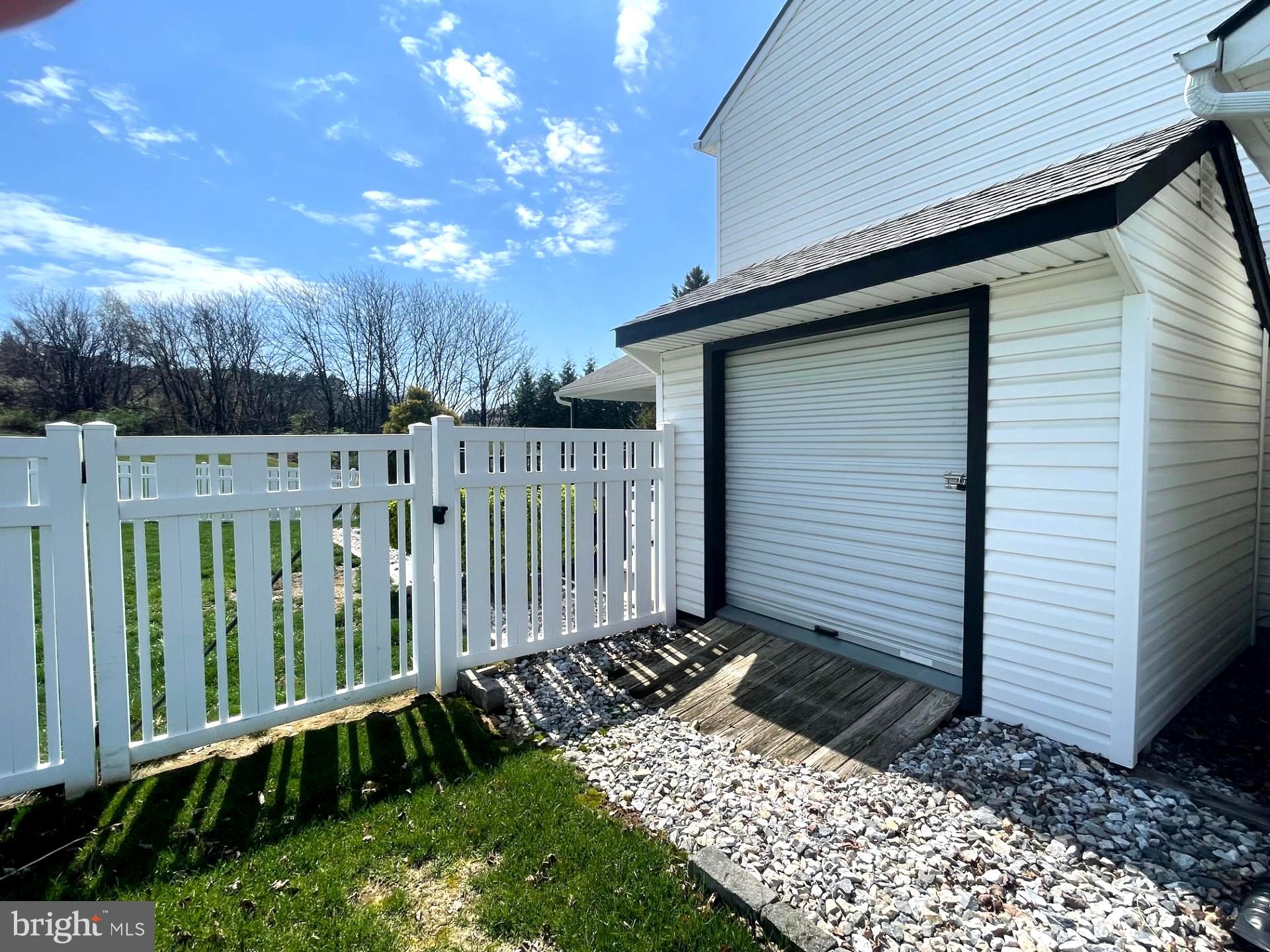 CHATHAM CREEK - Residential