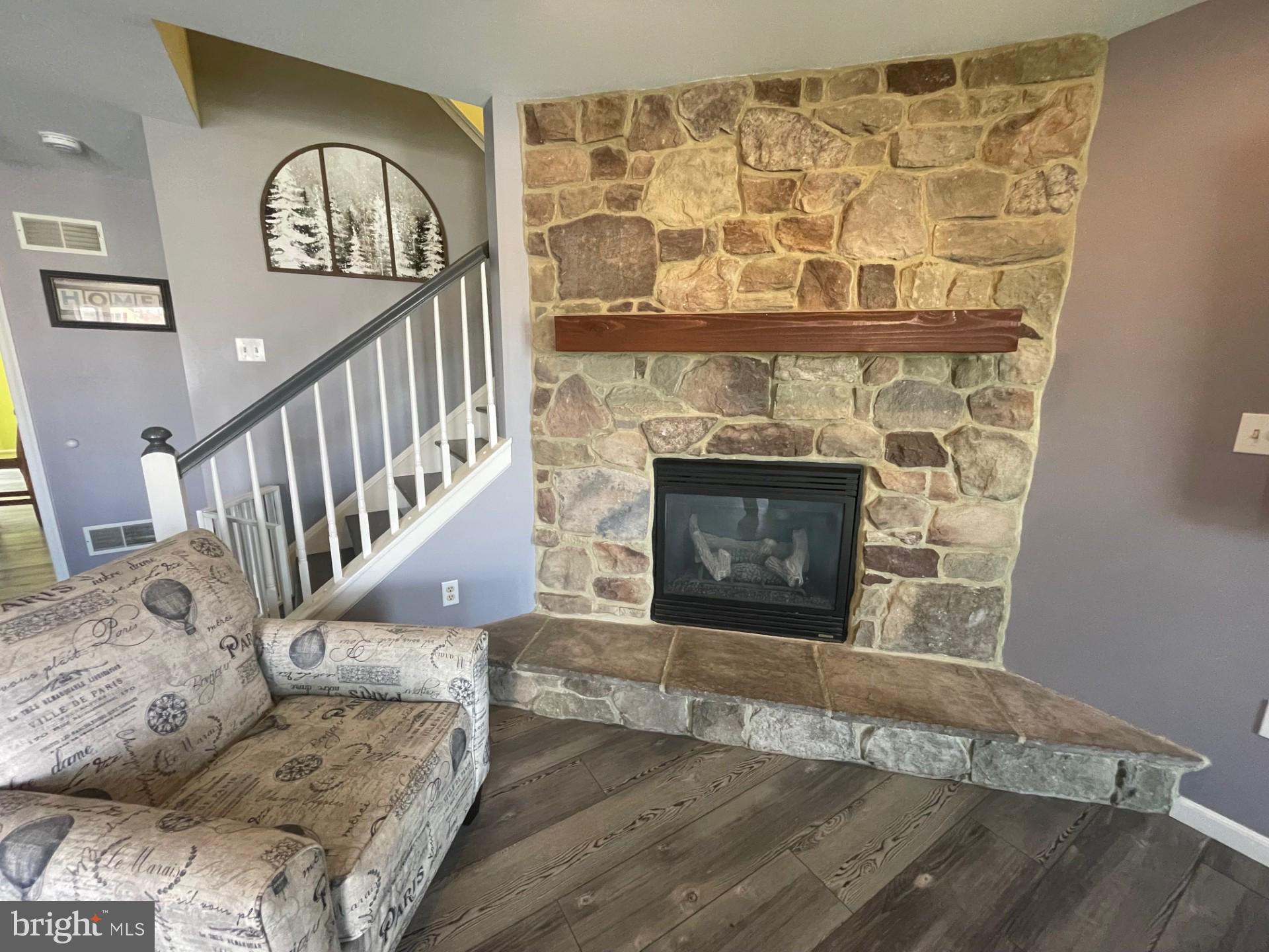 CHATHAM CREEK - Residential