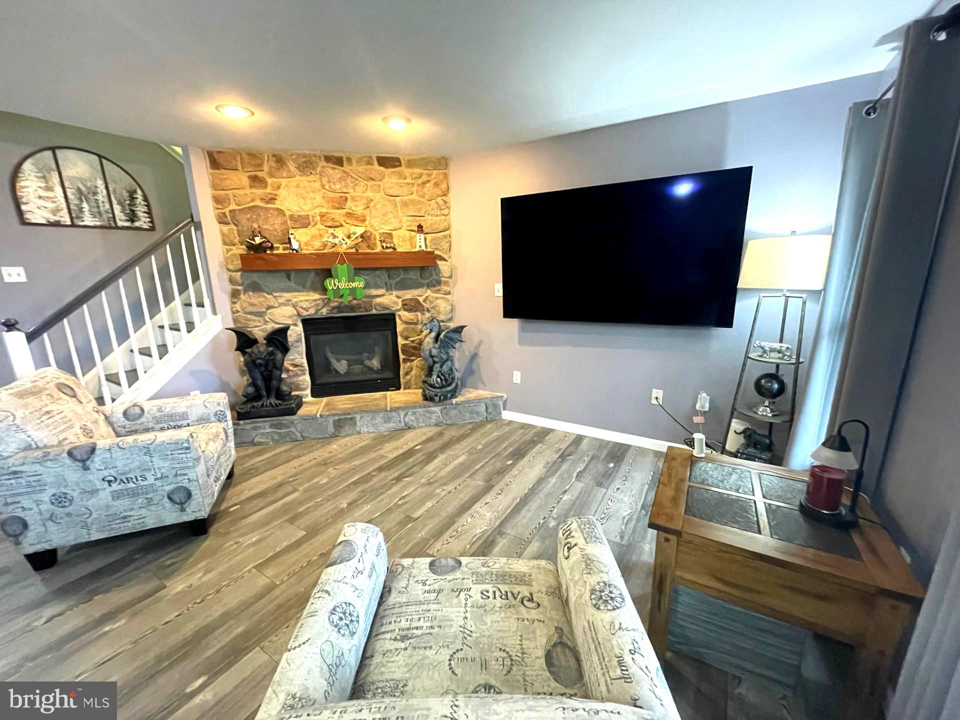 CHATHAM CREEK - Residential