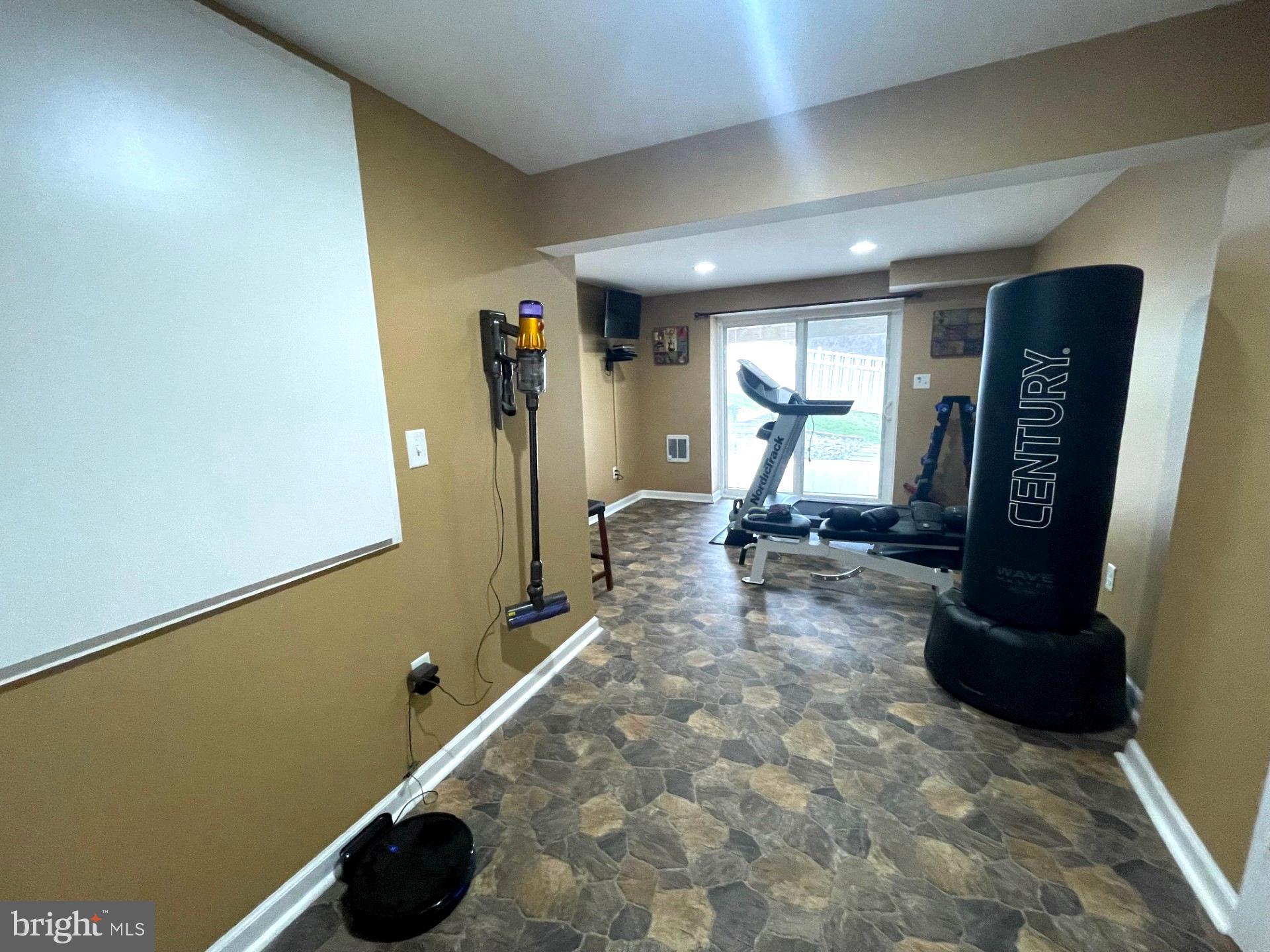 CHATHAM CREEK - Residential