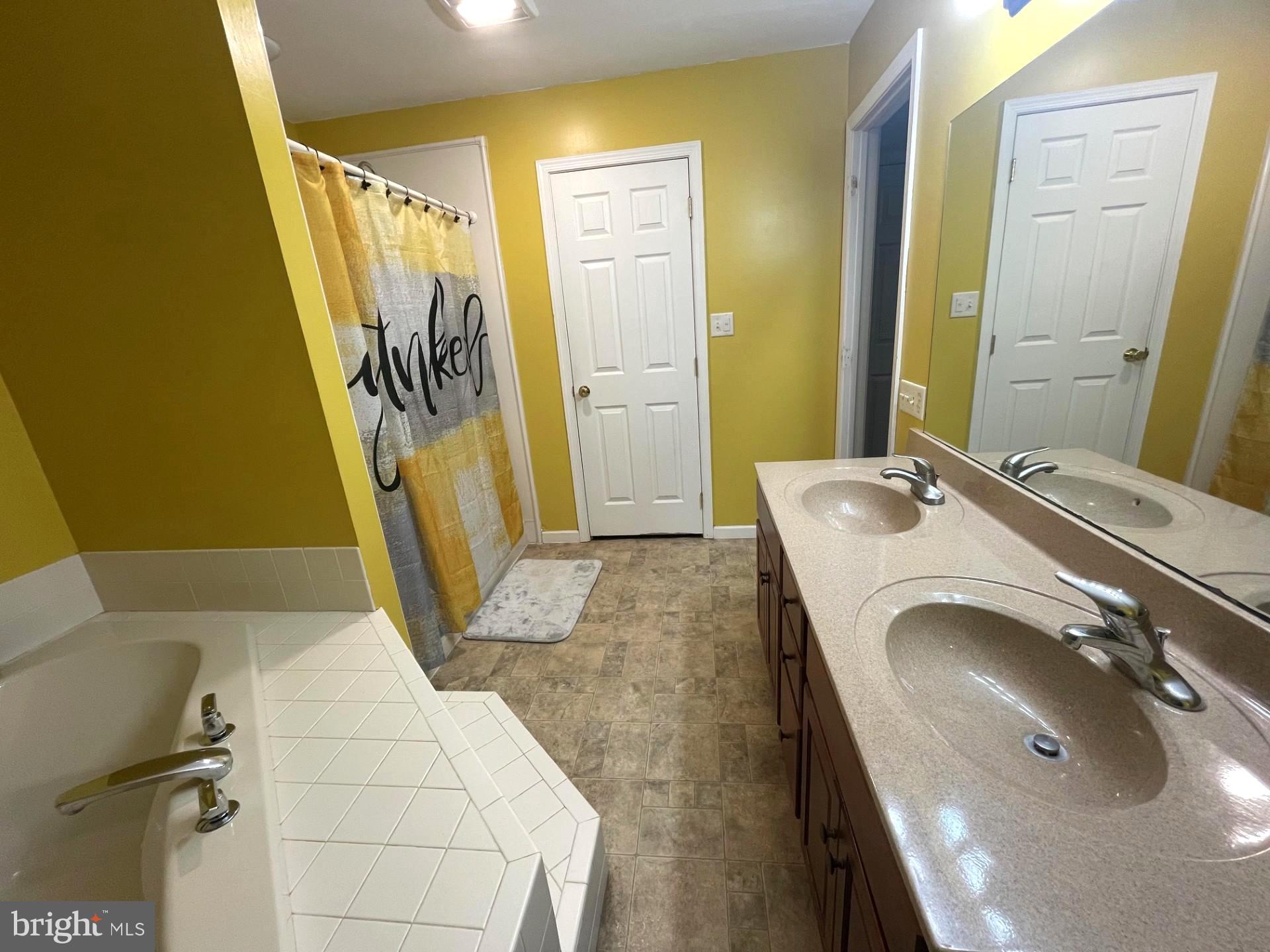 CHATHAM CREEK - Residential