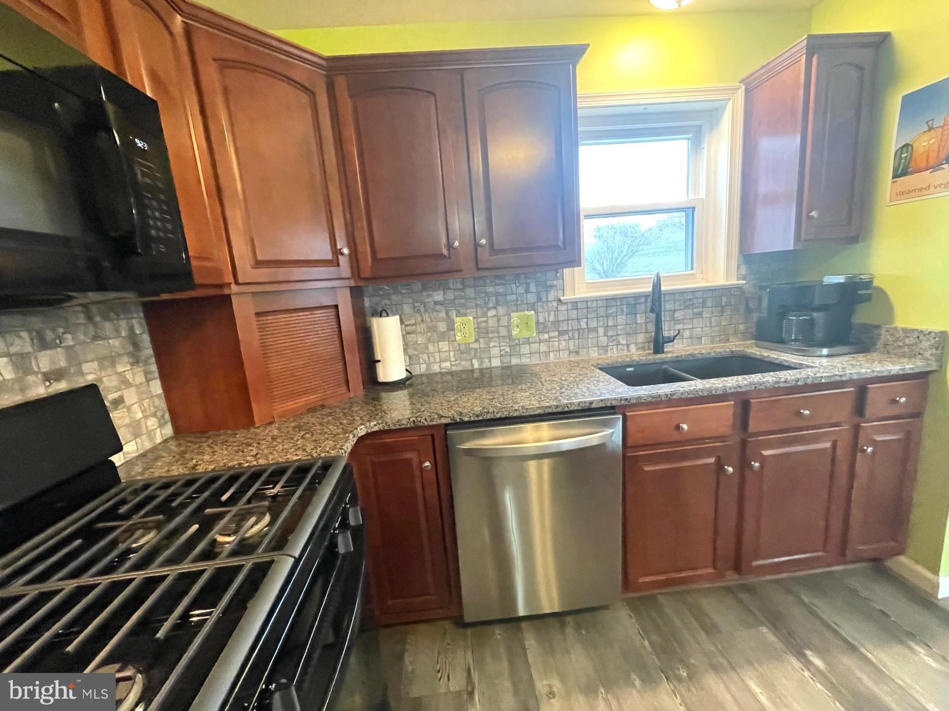 CHATHAM CREEK - Residential