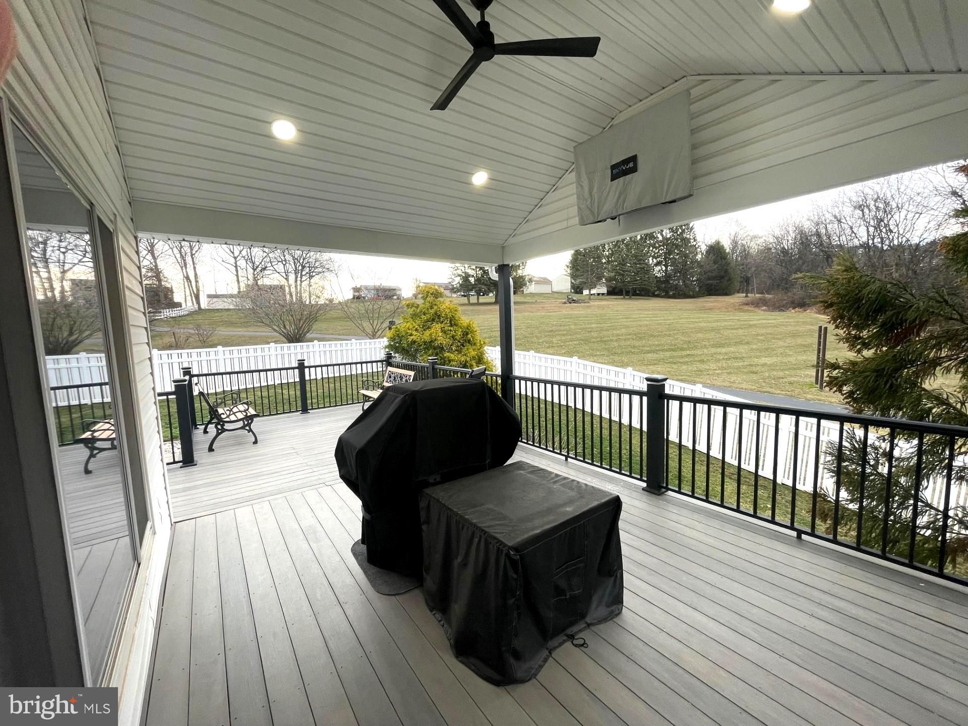 CHATHAM CREEK - Residential