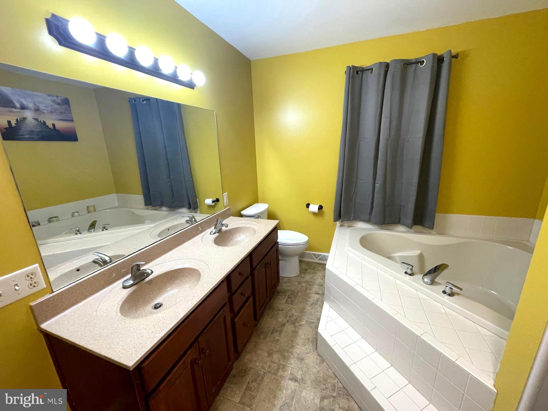 CHATHAM CREEK - Residential