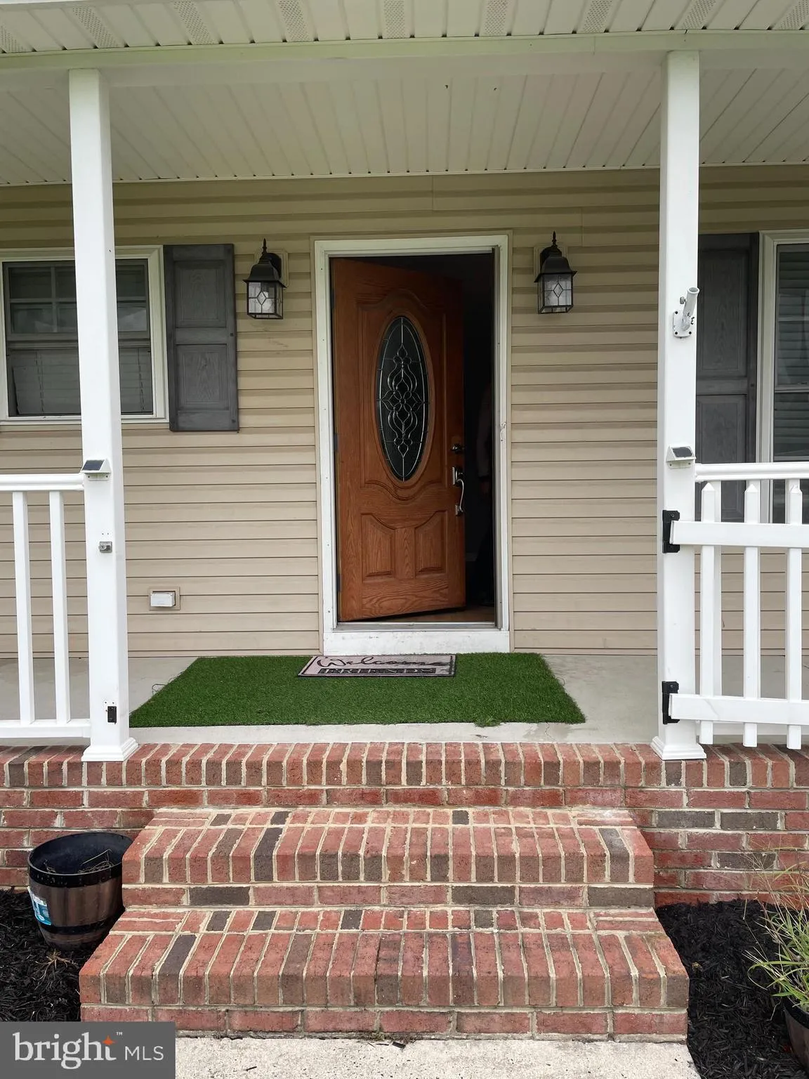 Delmar, Maryland 21875, United States, 5 Bedrooms Bedrooms, ,2 BathroomsBathrooms,Residential,Active,208921