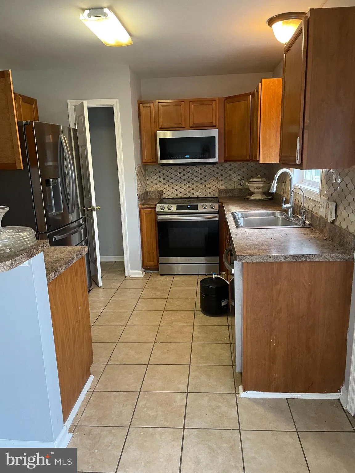 Delmar, Maryland 21875, United States, 5 Bedrooms Bedrooms, ,2 BathroomsBathrooms,Residential,Active,208921