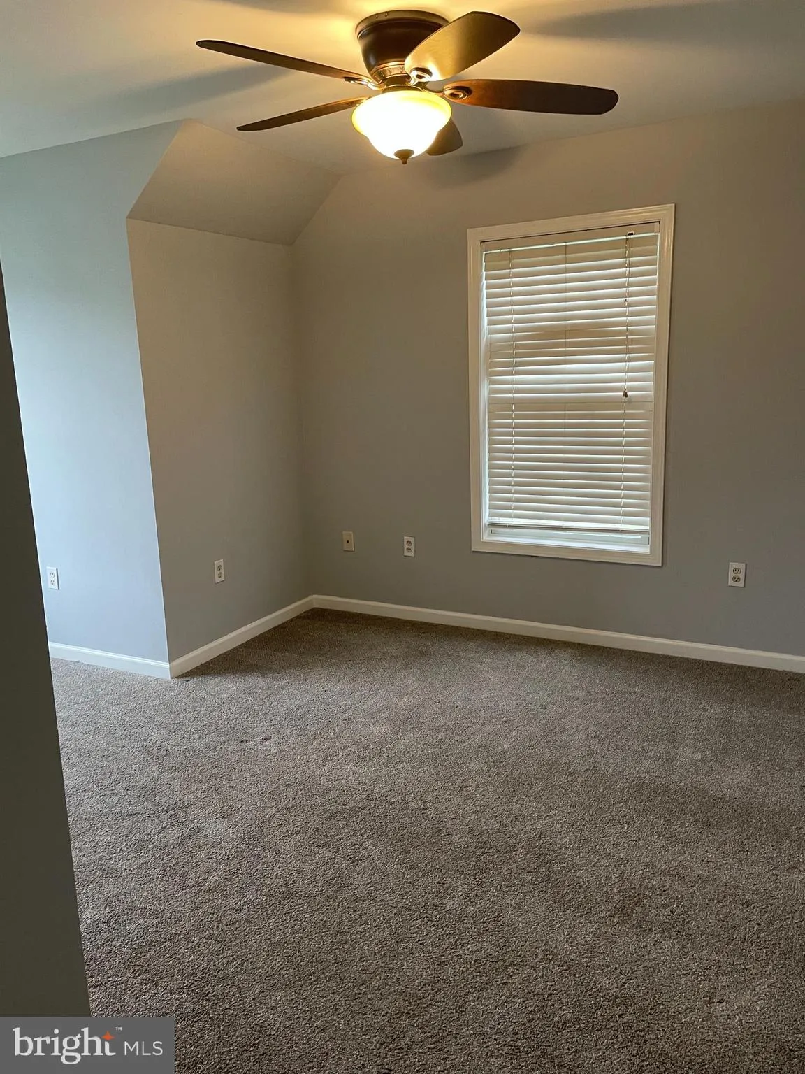 Delmar, Maryland 21875, United States, 5 Bedrooms Bedrooms, ,2 BathroomsBathrooms,Residential,Active,208921