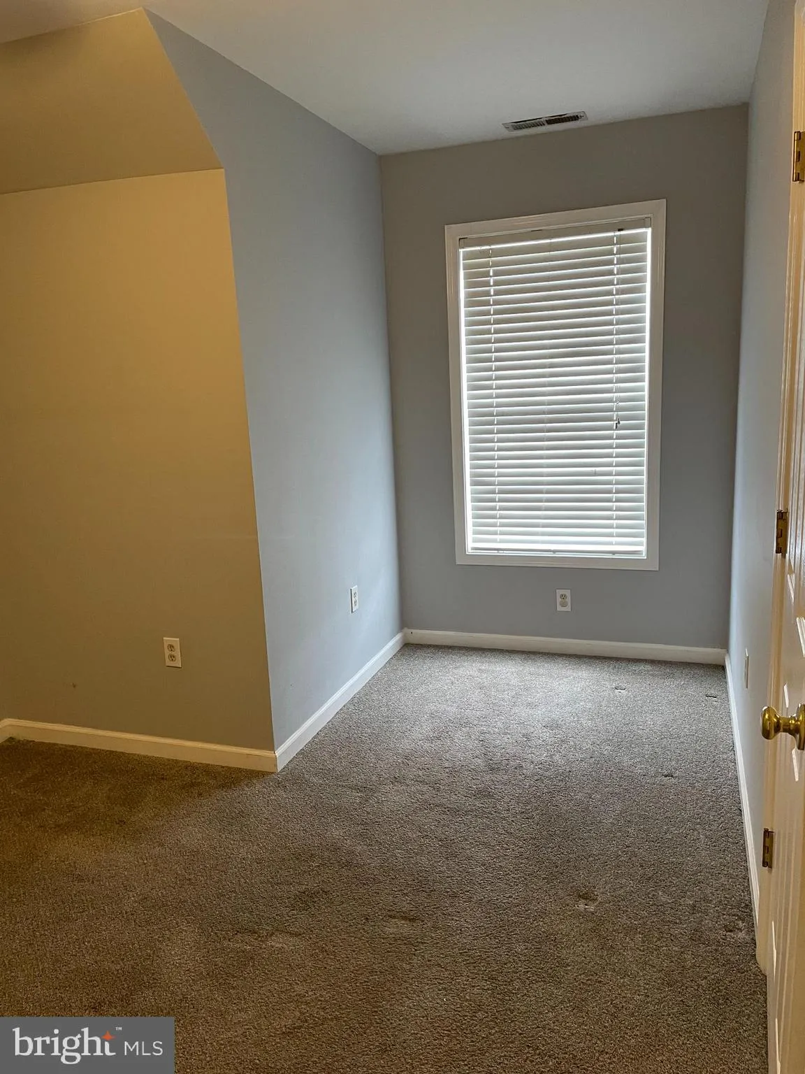 Delmar, Maryland 21875, United States, 5 Bedrooms Bedrooms, ,2 BathroomsBathrooms,Residential,Active,208921