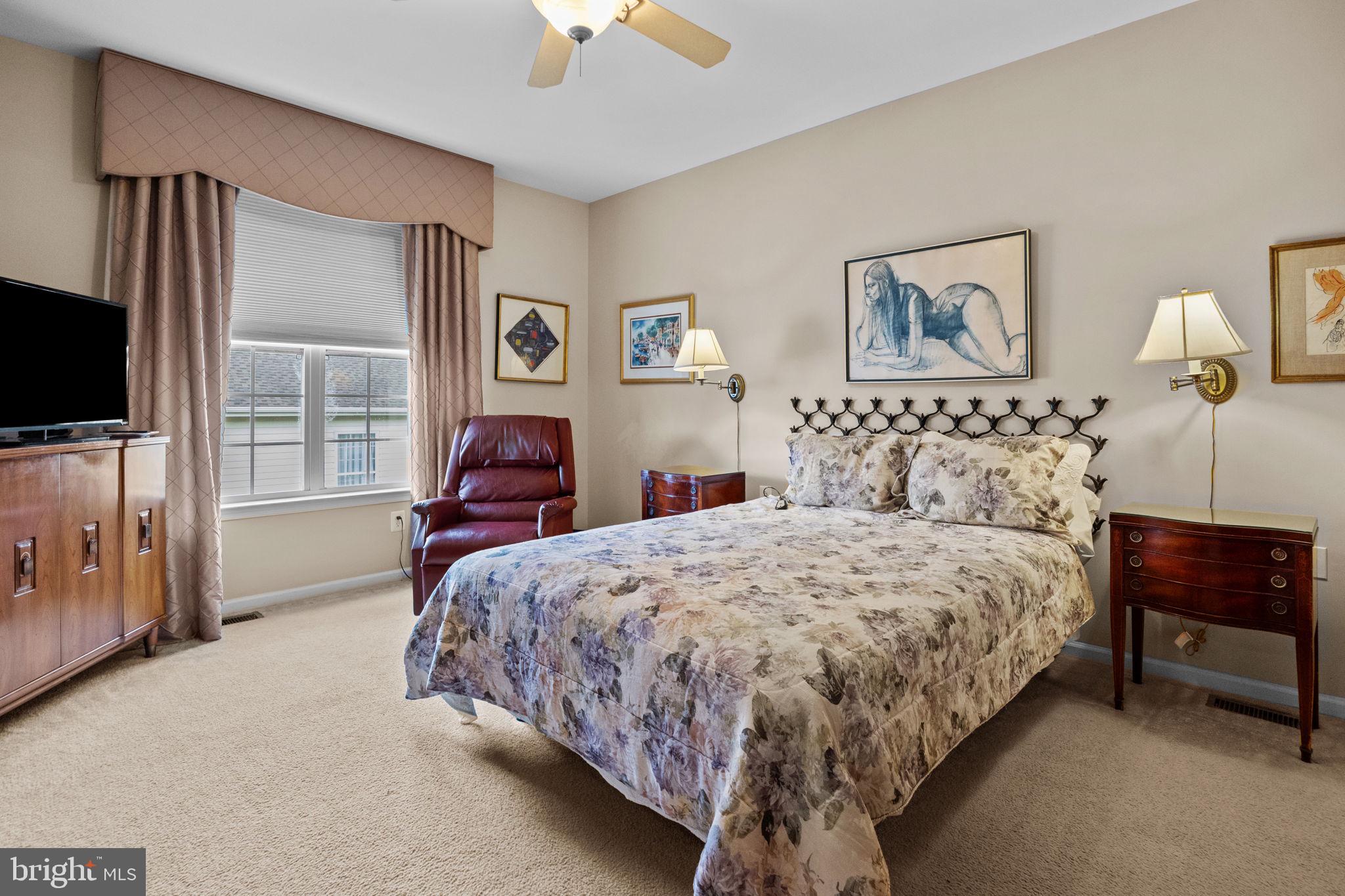 HERITAGE CR ESTS - Residential