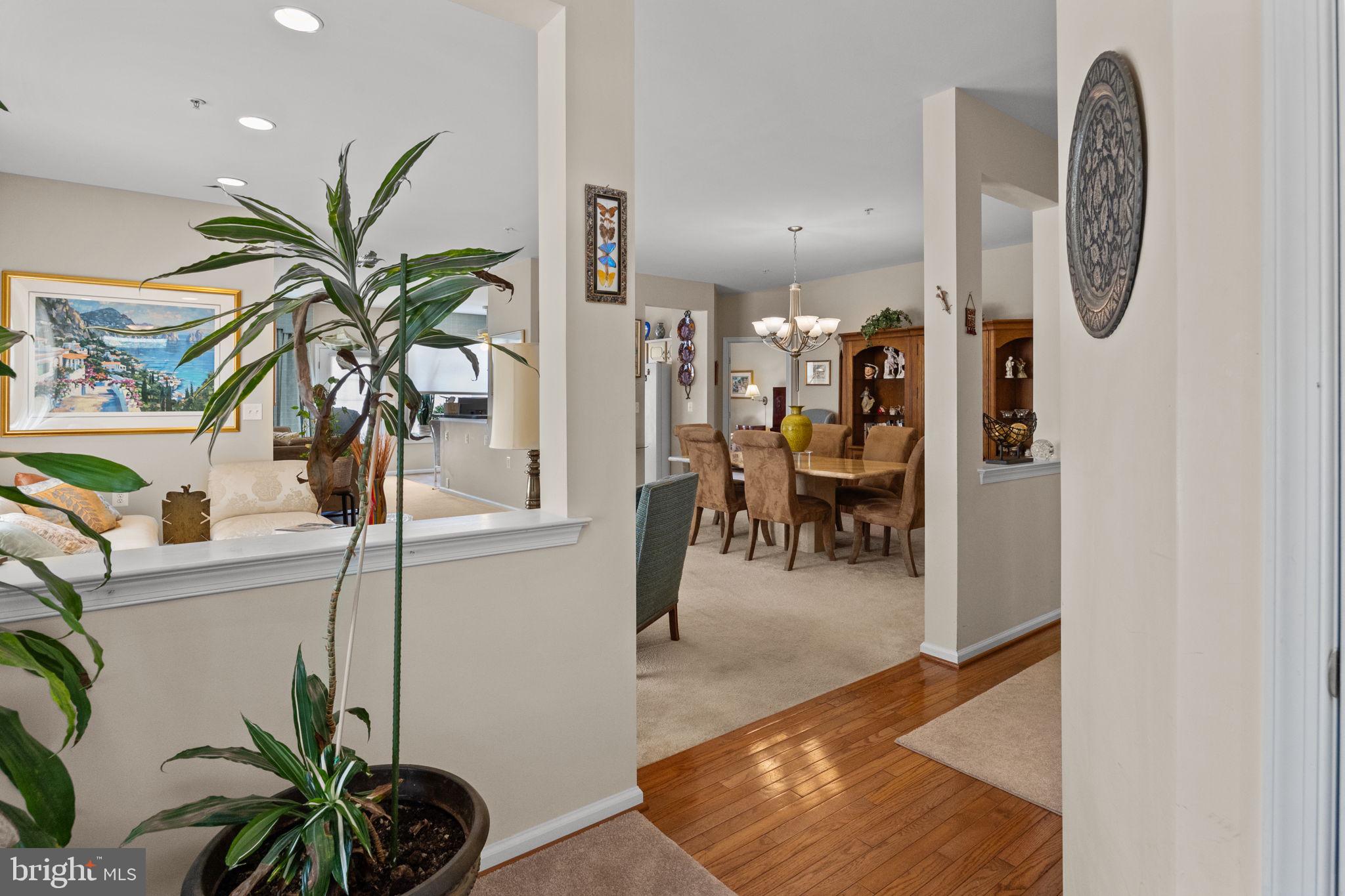 HERITAGE CR ESTS - Residential