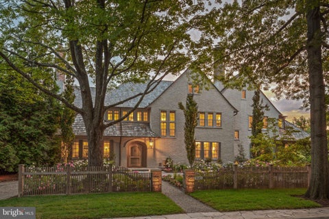Photo of 7600 Exeter Road, BETHESDA, MD 20814 (MLS # MDMC2241764)