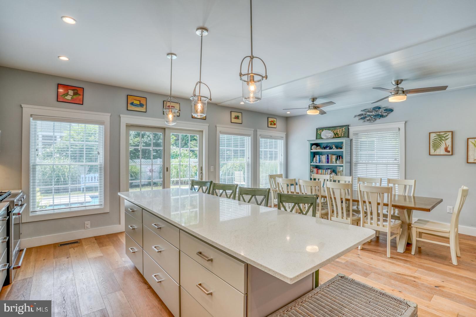 COUNTRY CLUB ESTATES - Residential