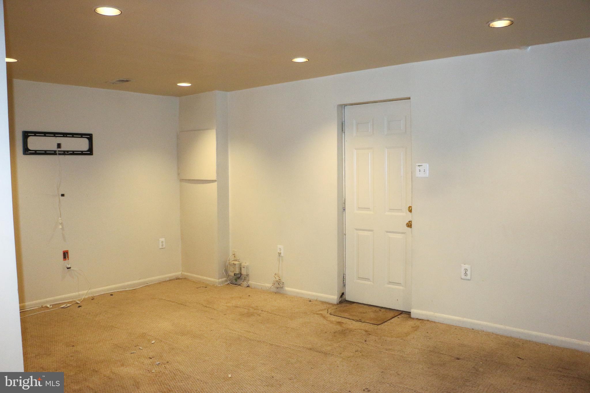 MARBURY VILLAGE - Residential