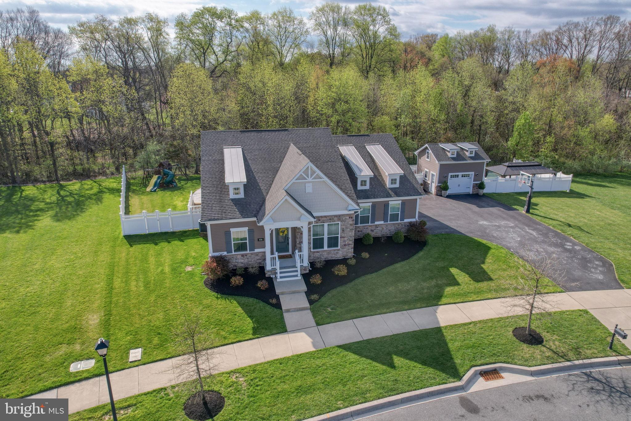 PARKSIDE - Residential