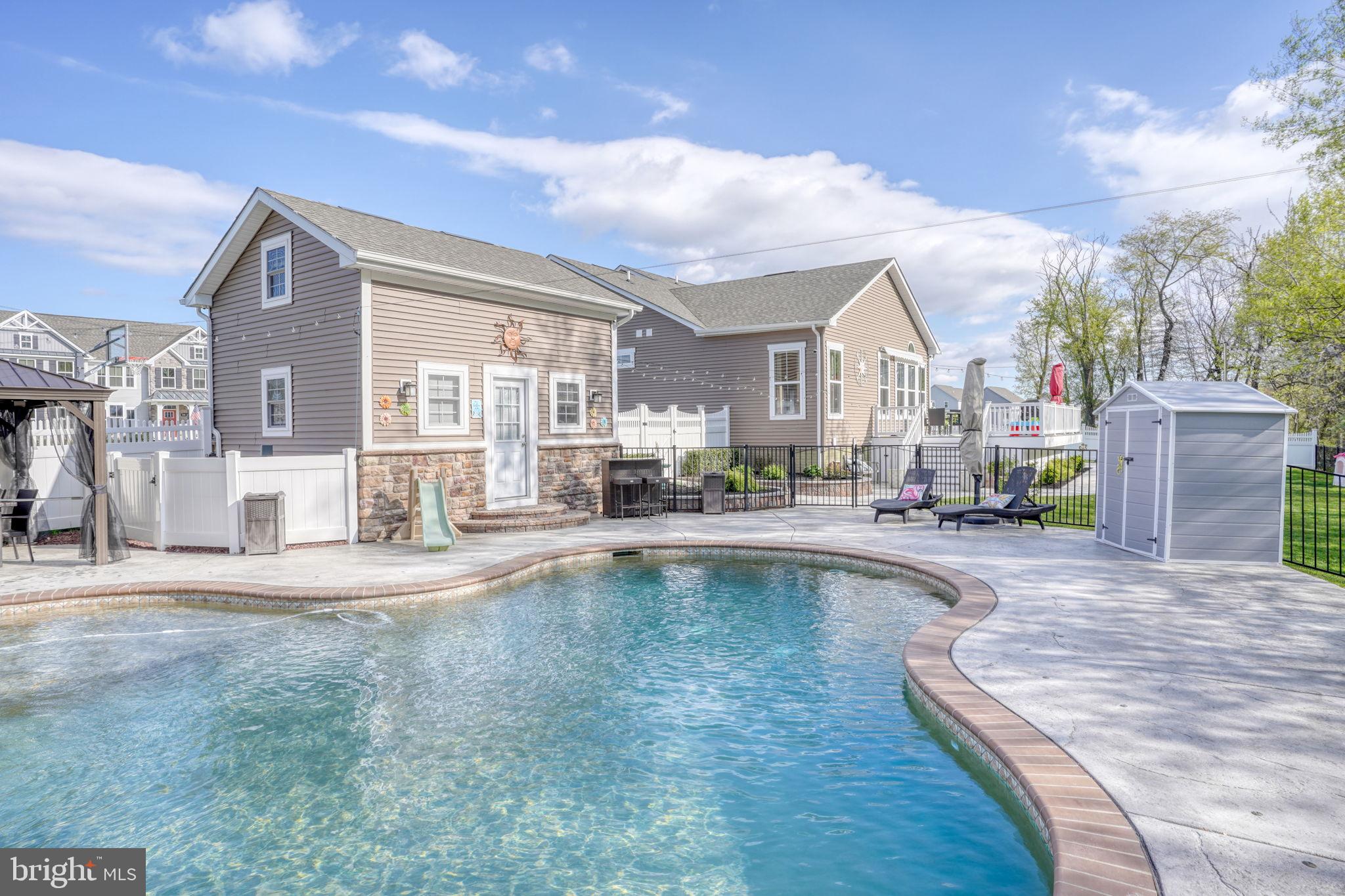 PARKSIDE - Residential