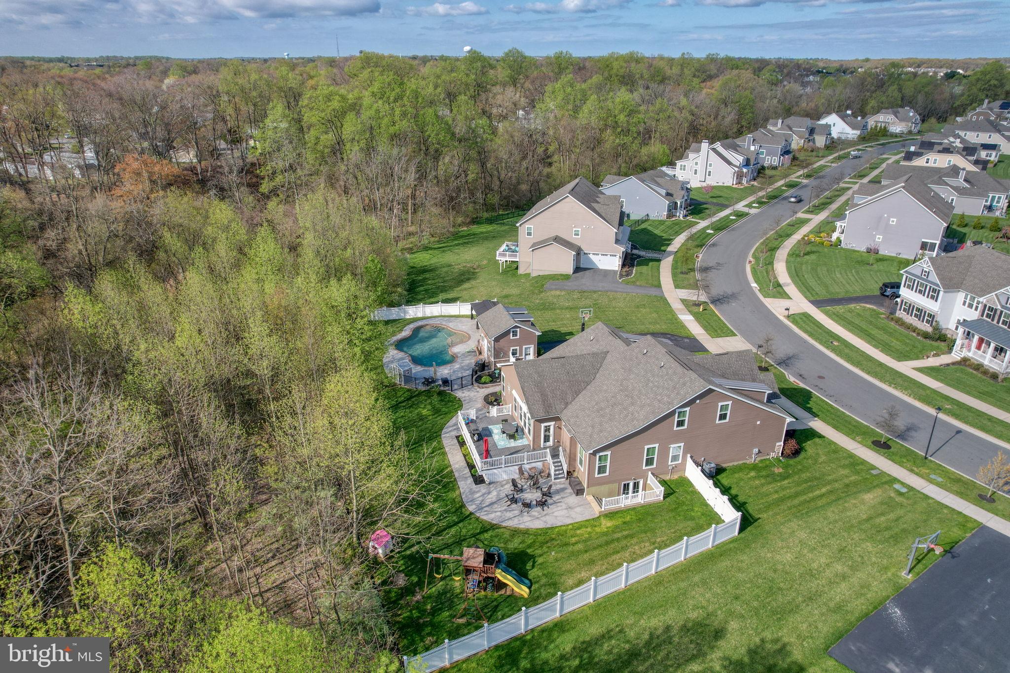 PARKSIDE - Residential