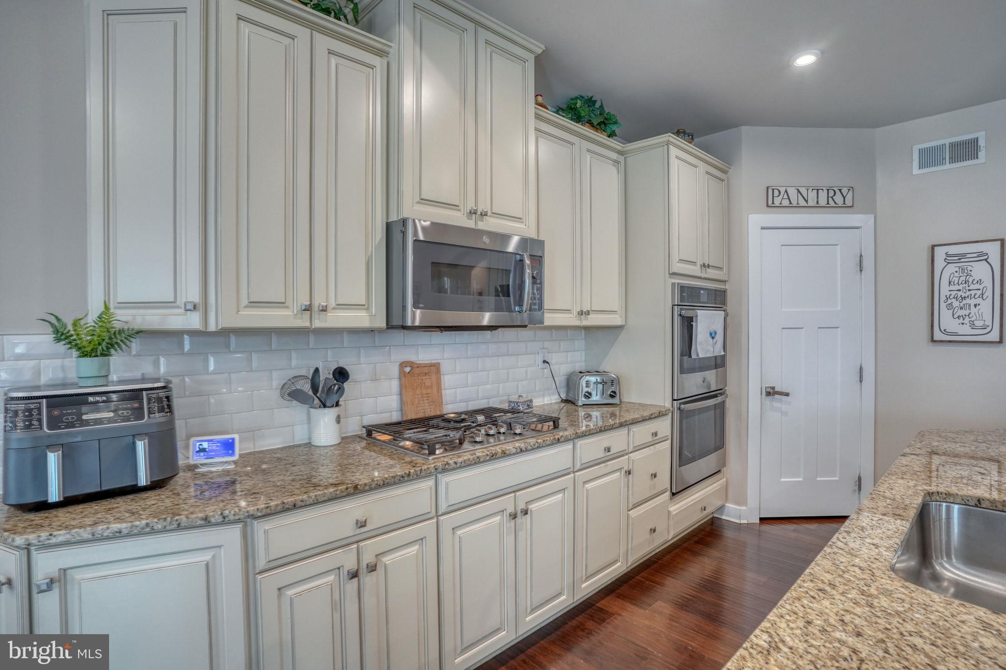 PARKSIDE - Residential