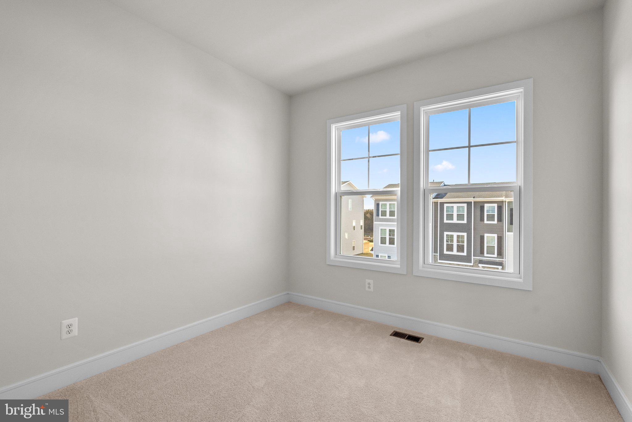 LAKE FREDERICK - Residential