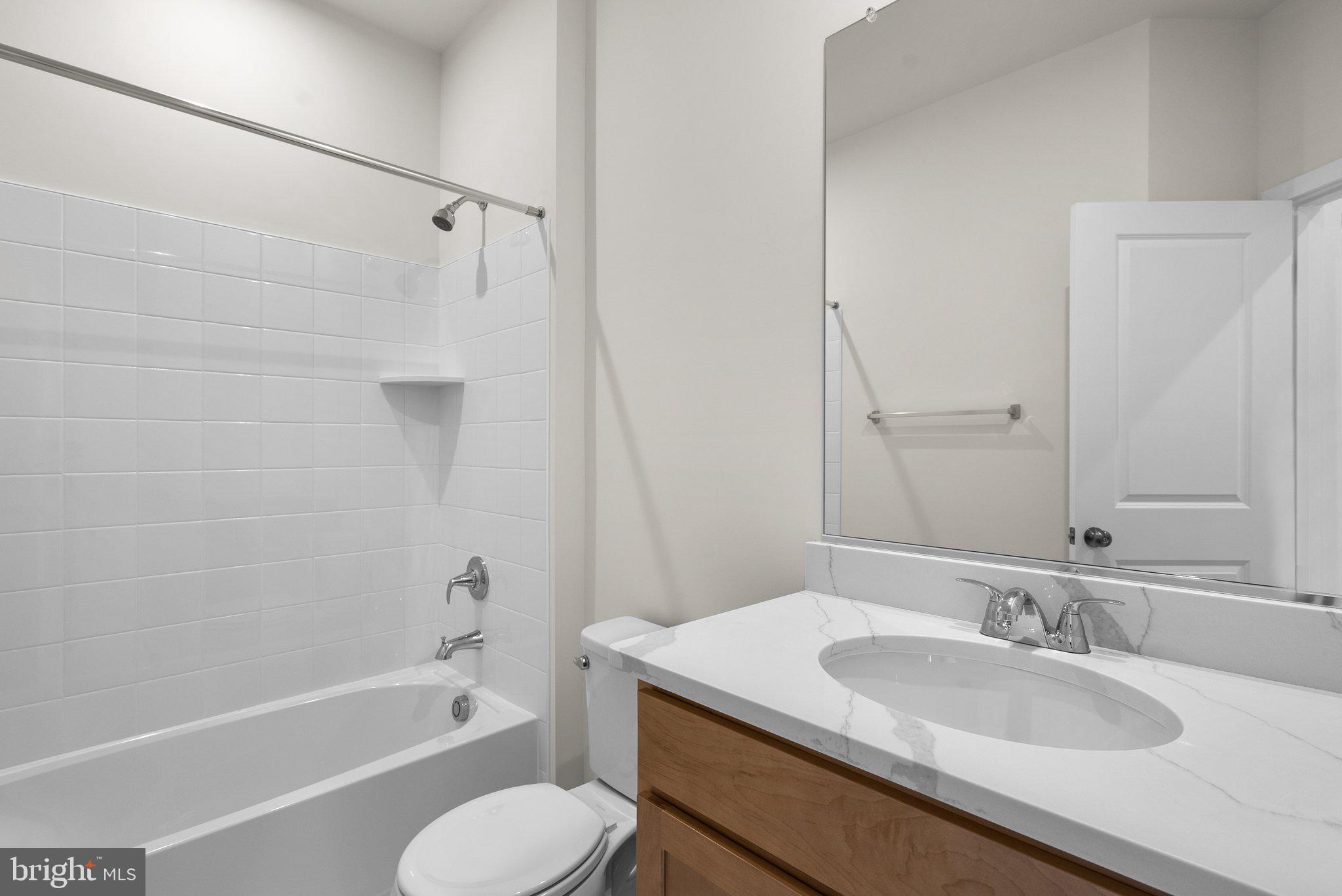 LAKE FREDERICK - Residential