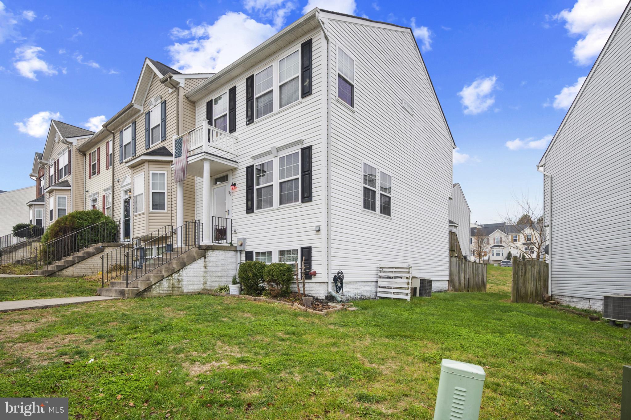 FAIRWAYS AT STONEBRIDGE - Residential