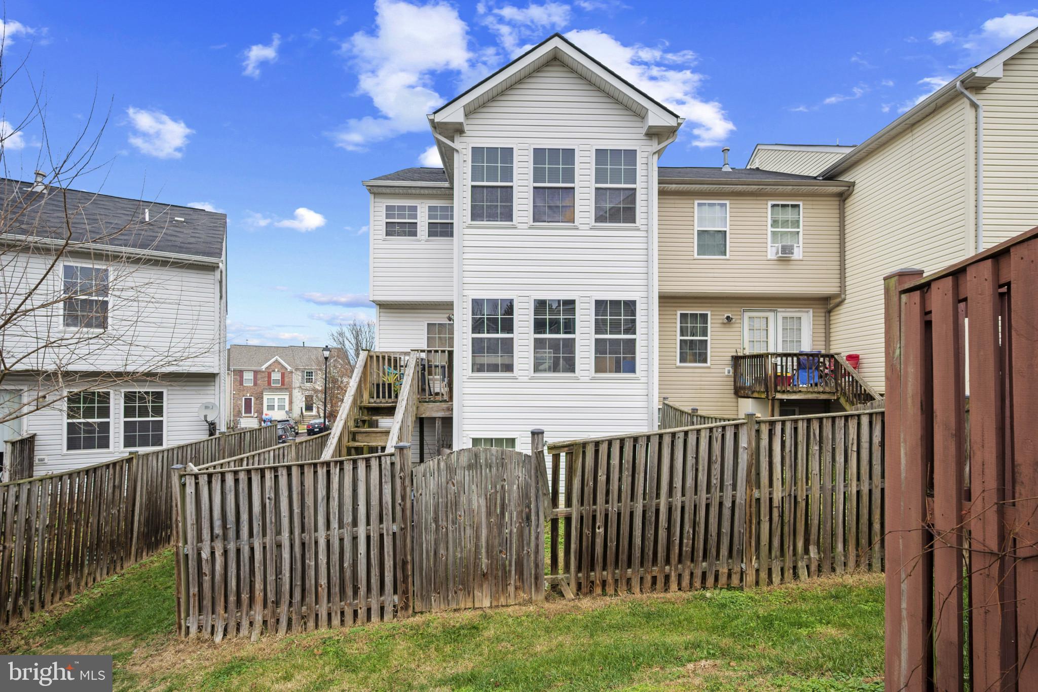 FAIRWAYS AT STONEBRIDGE - Residential