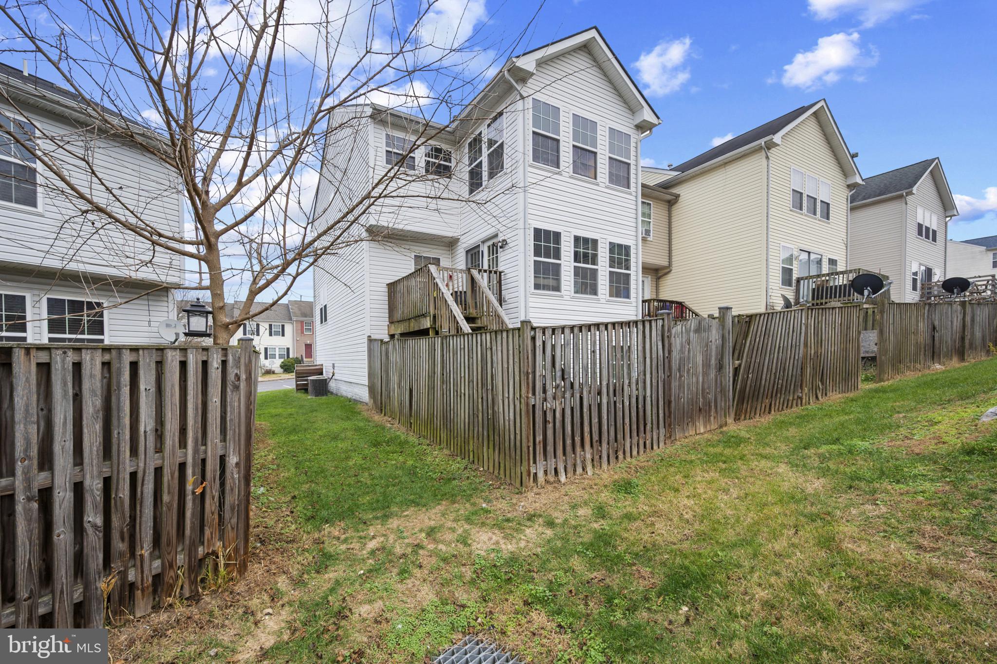 FAIRWAYS AT STONEBRIDGE - Residential