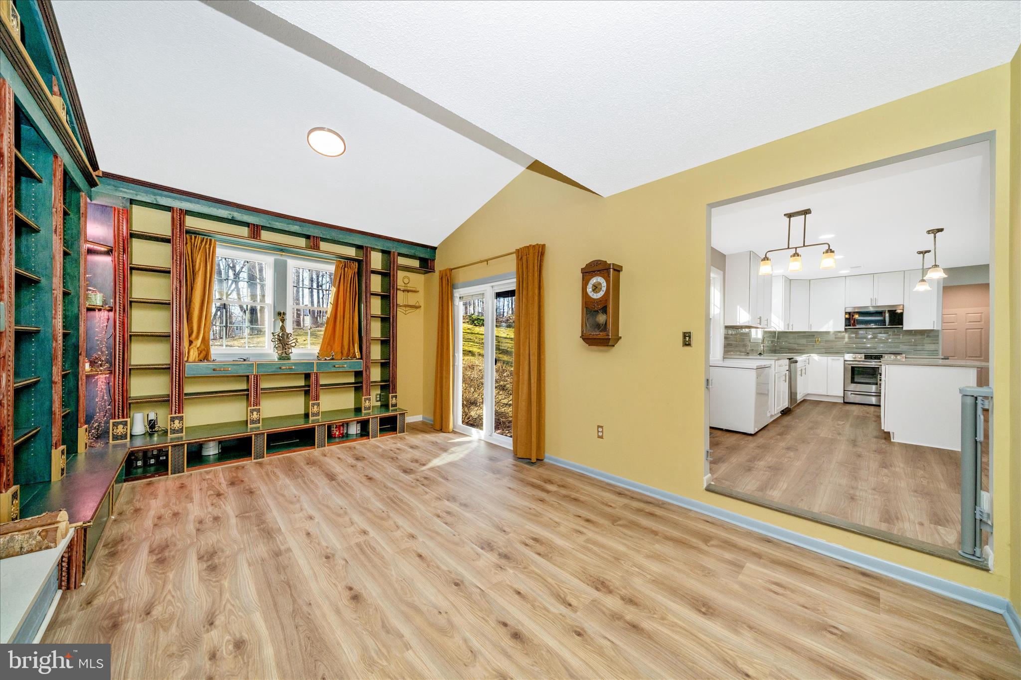 MARY-CATHERINE ESTATES - Residential