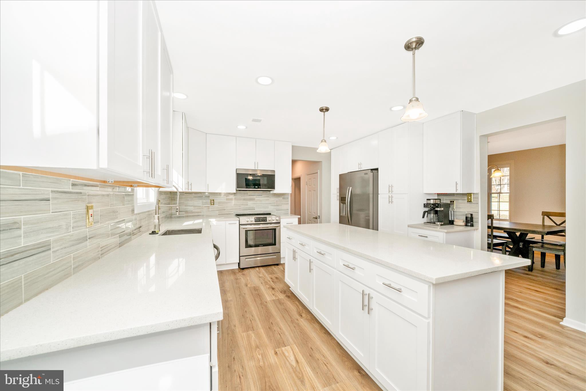 MARY-CATHERINE ESTATES - Residential