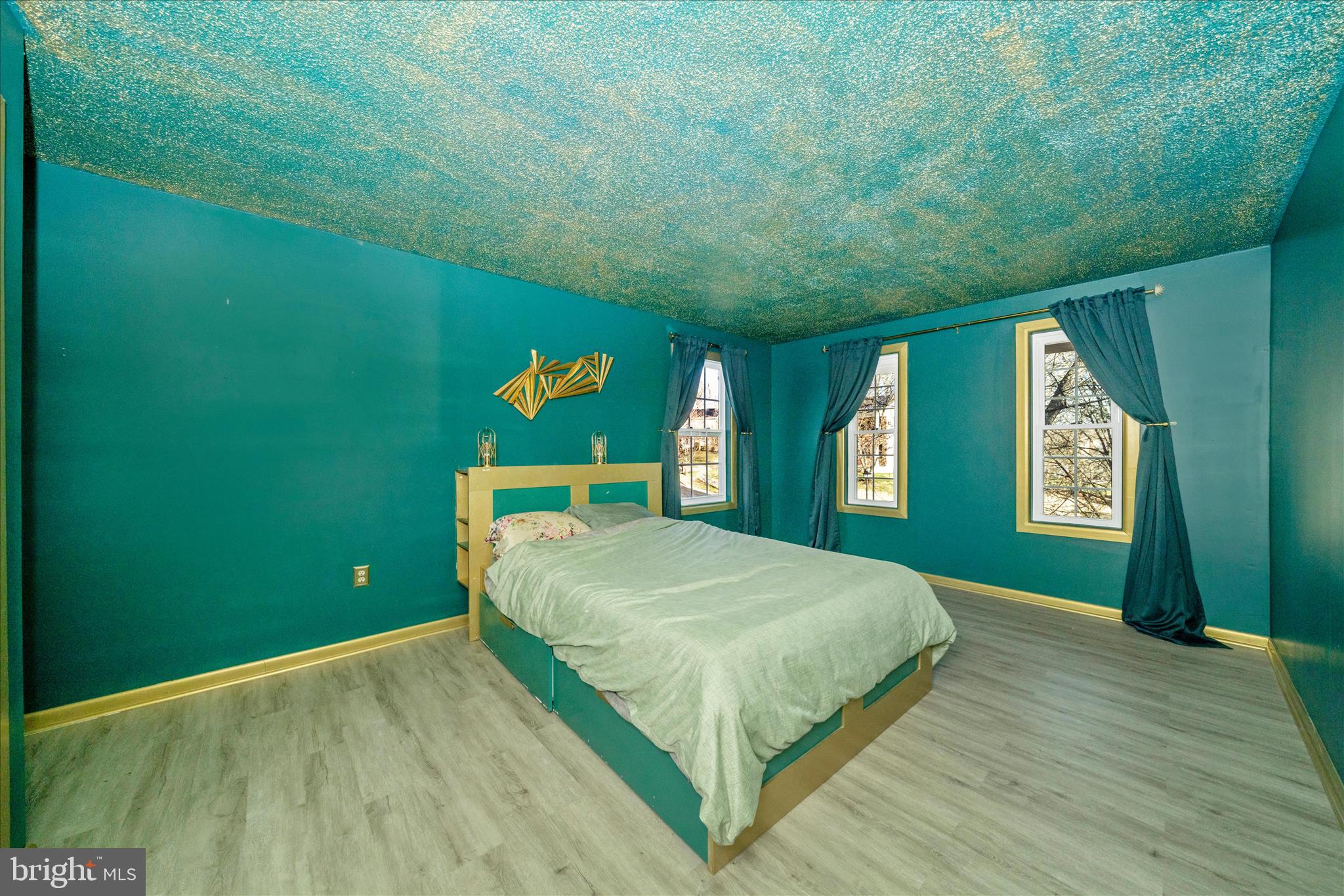 MARY-CATHERINE ESTATES - Residential