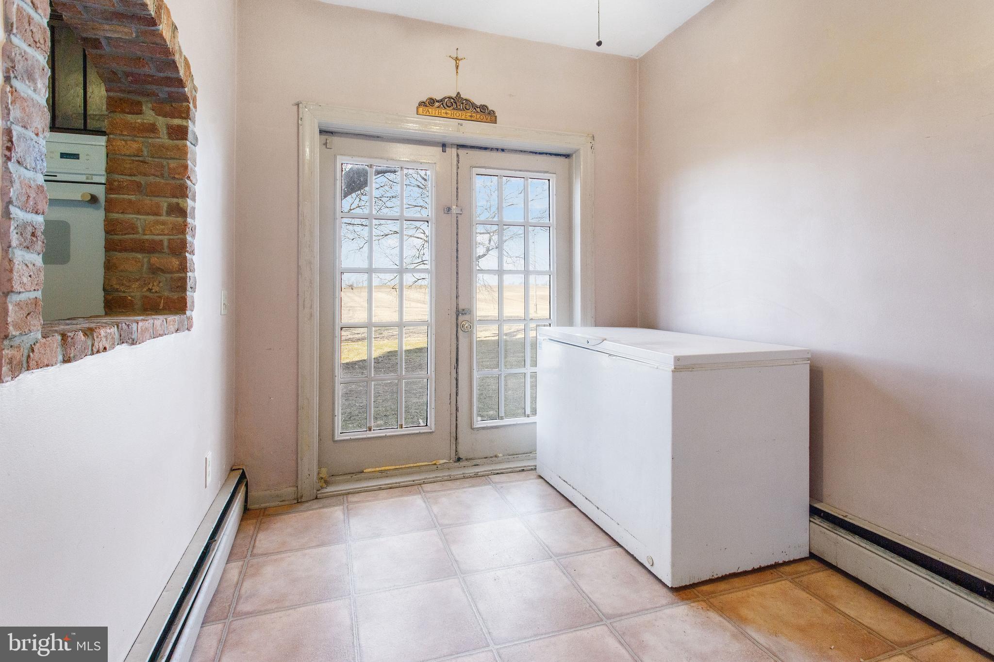 NONE, RURAL - Residential