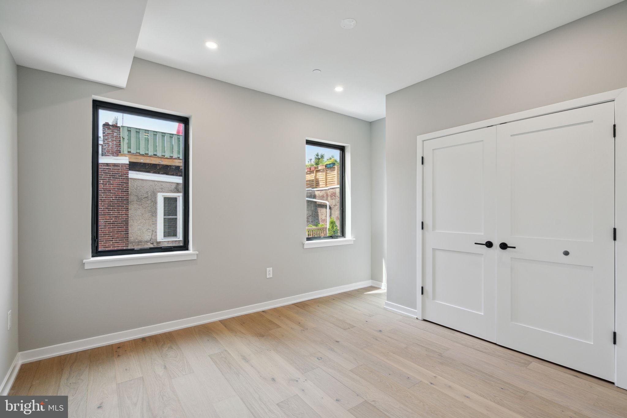 GRADUATE HOSPITAL - Residential