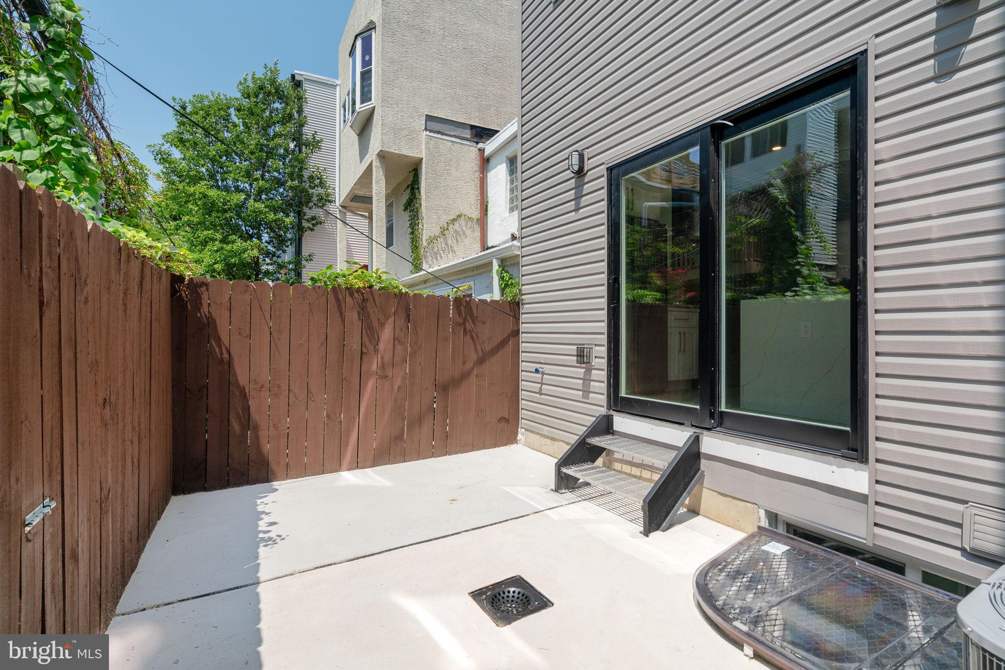 GRADUATE HOSPITAL - Residential