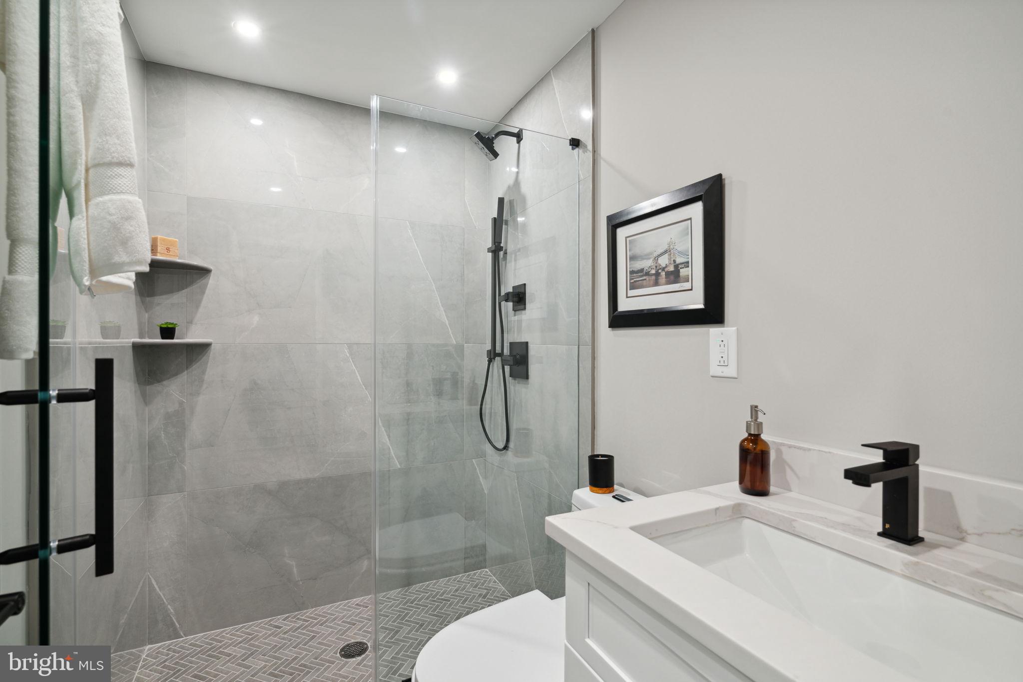 GRADUATE HOSPITAL - Residential