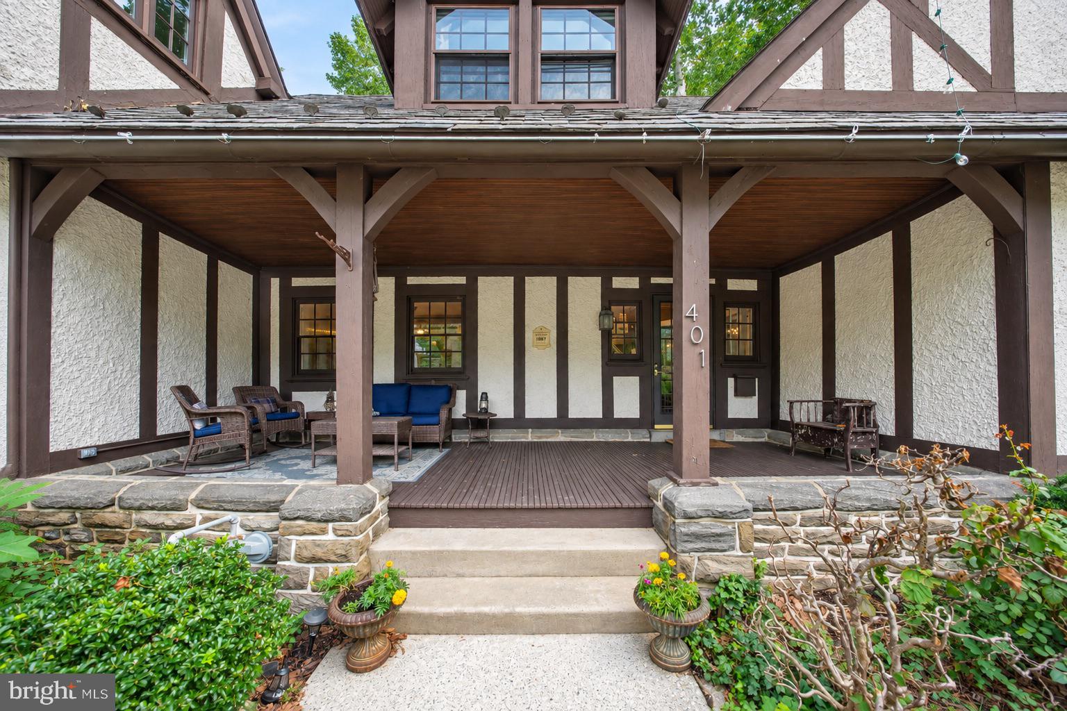 401 E CHERRY STREET