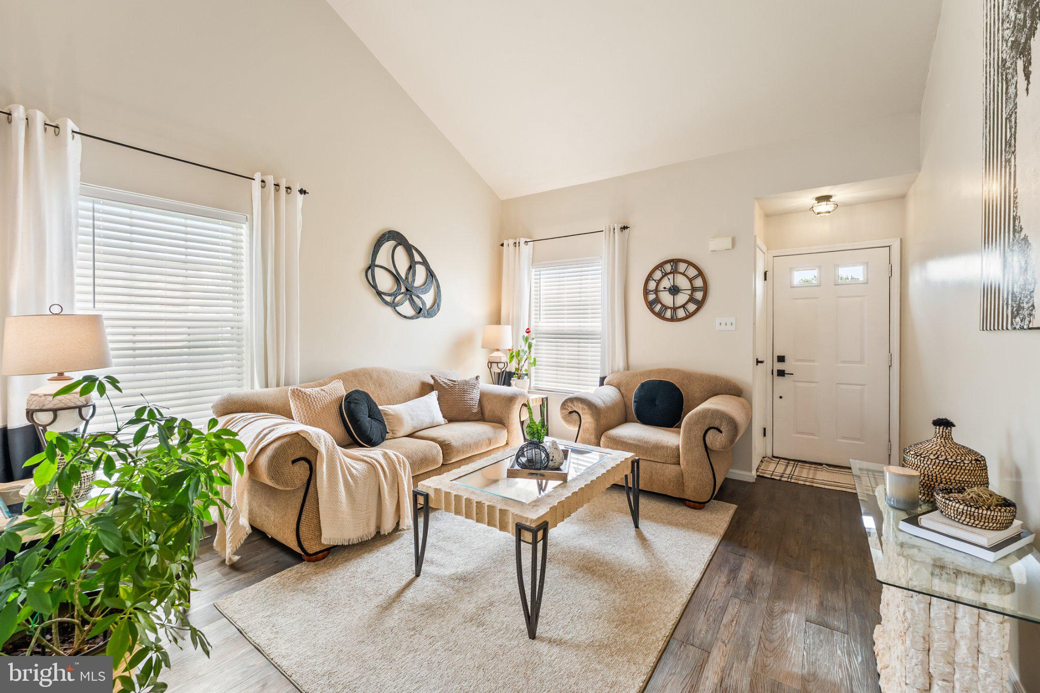 435 LONGFELLOW DRIVE