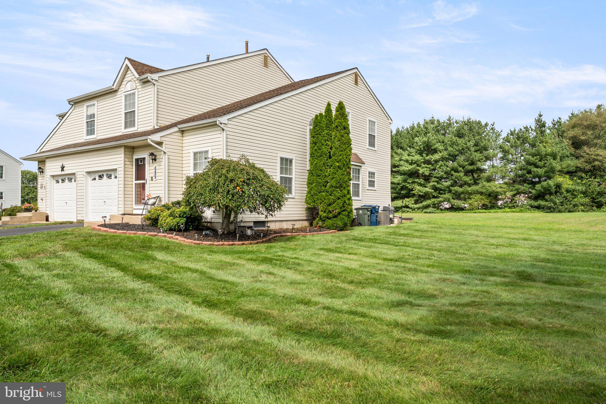 435 LONGFELLOW DRIVE