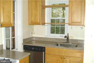 COLUMBIA FOREST - Residential Lease